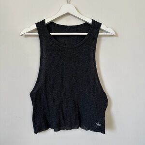 ALO Yoga Dark Gray Cropped Muscle Tank Top Ribbed Raw Hem Athleisure S/M